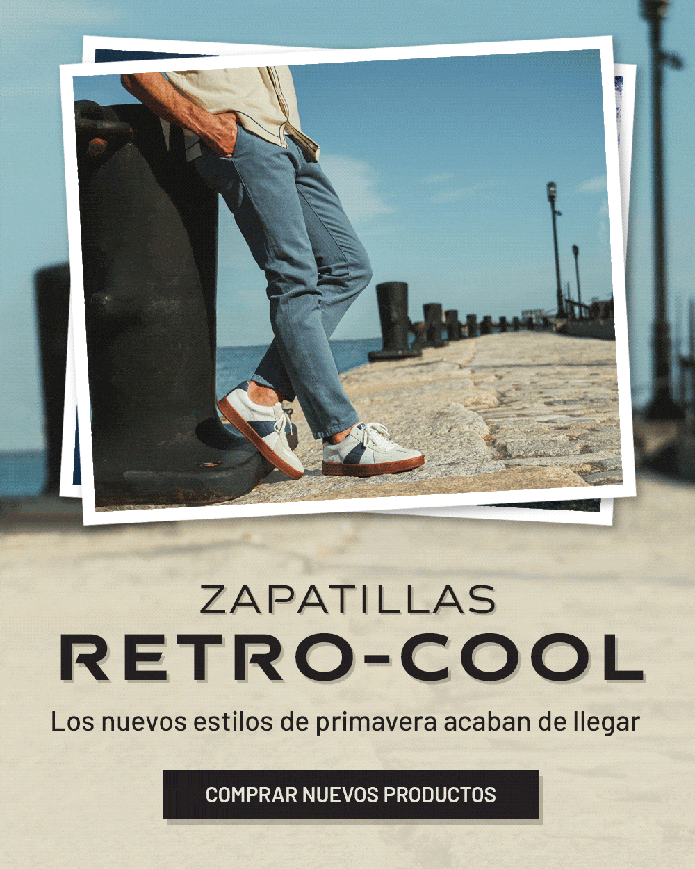 Zapatillas retro-cool. Los nuevos estilos de primavera acaban de llegar. Compra las novedades. Verano en blanco/azul marino.